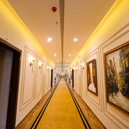 Pavilion Suites - Premium Aparthotel In Bahria Town Rawalpindi Exteriör bild