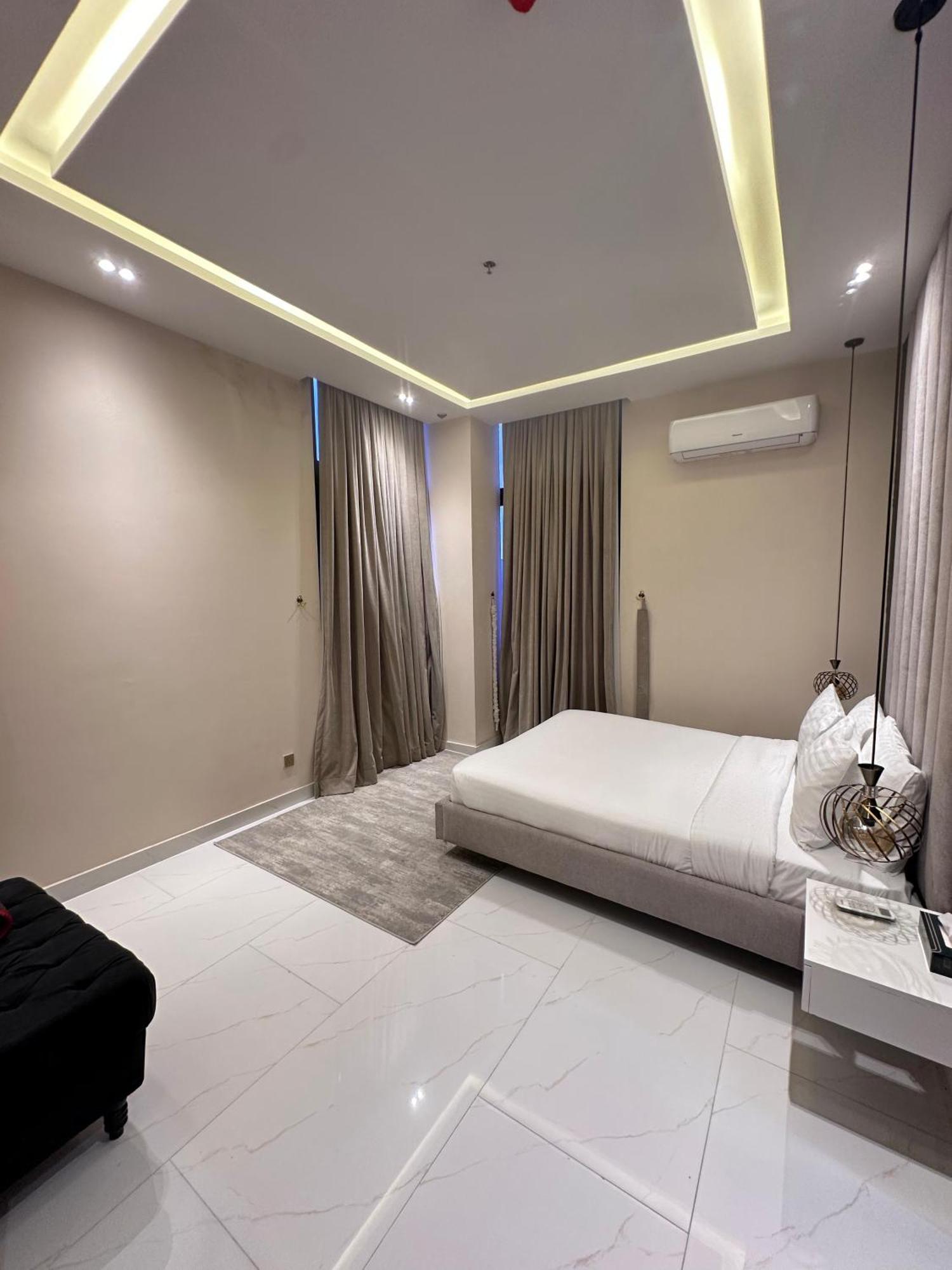 Pavilion Suites - Premium Aparthotel In Bahria Town Rawalpindi Exteriör bild