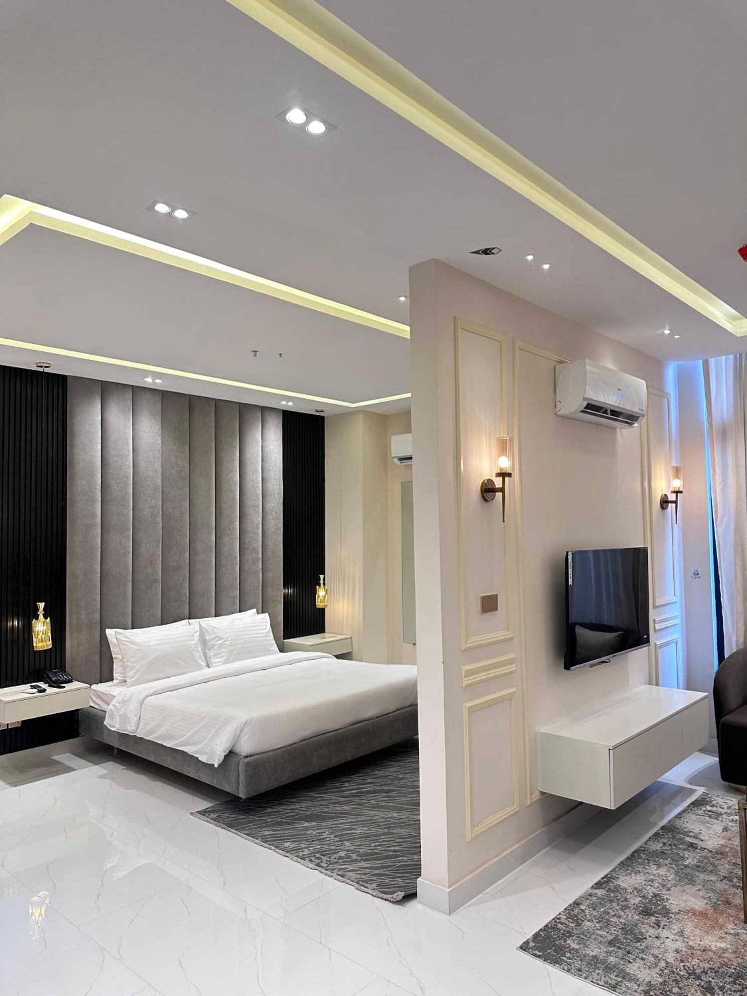 Pavilion Suites - Premium Aparthotel In Bahria Town Rawalpindi Exteriör bild