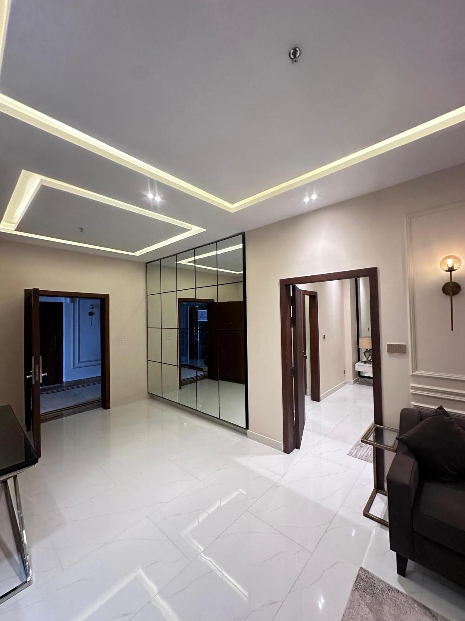 Pavilion Suites - Premium Aparthotel In Bahria Town Rawalpindi Exteriör bild