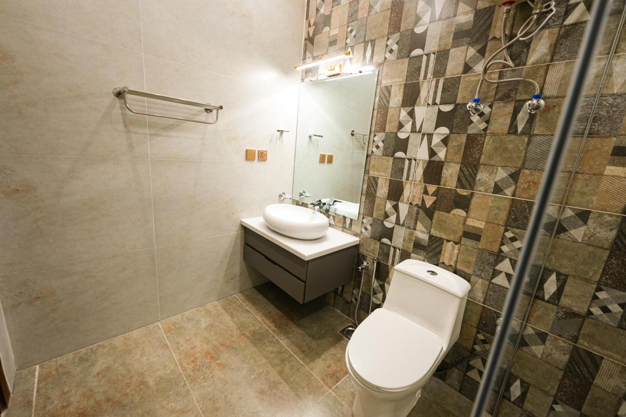 Pavilion Suites - Premium Aparthotel In Bahria Town Rawalpindi Exteriör bild