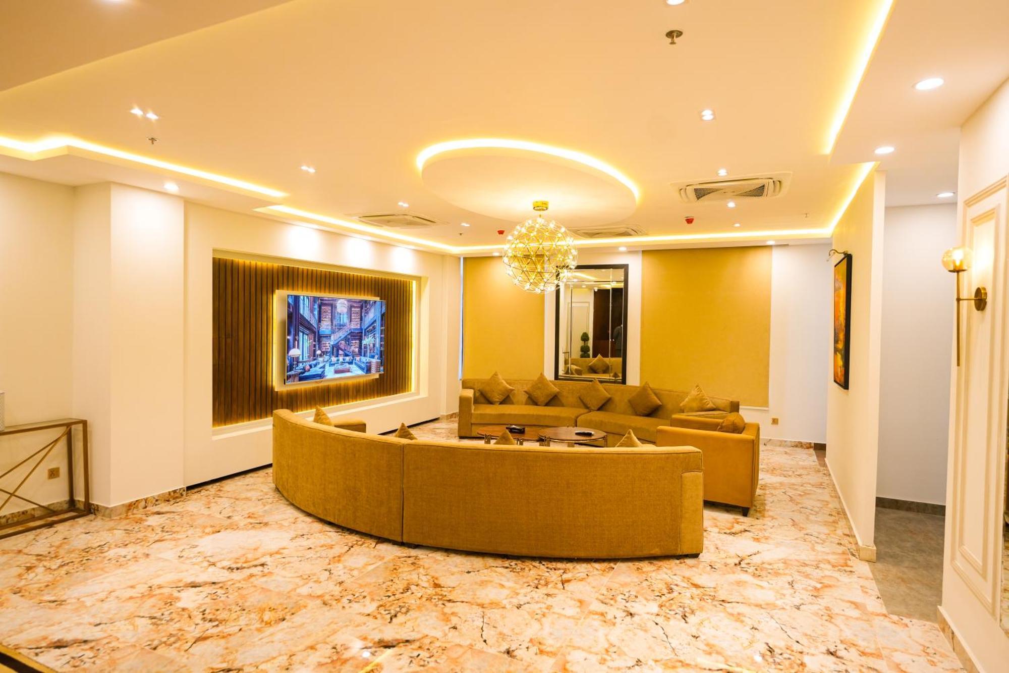 Pavilion Suites - Premium Aparthotel In Bahria Town Rawalpindi Exteriör bild