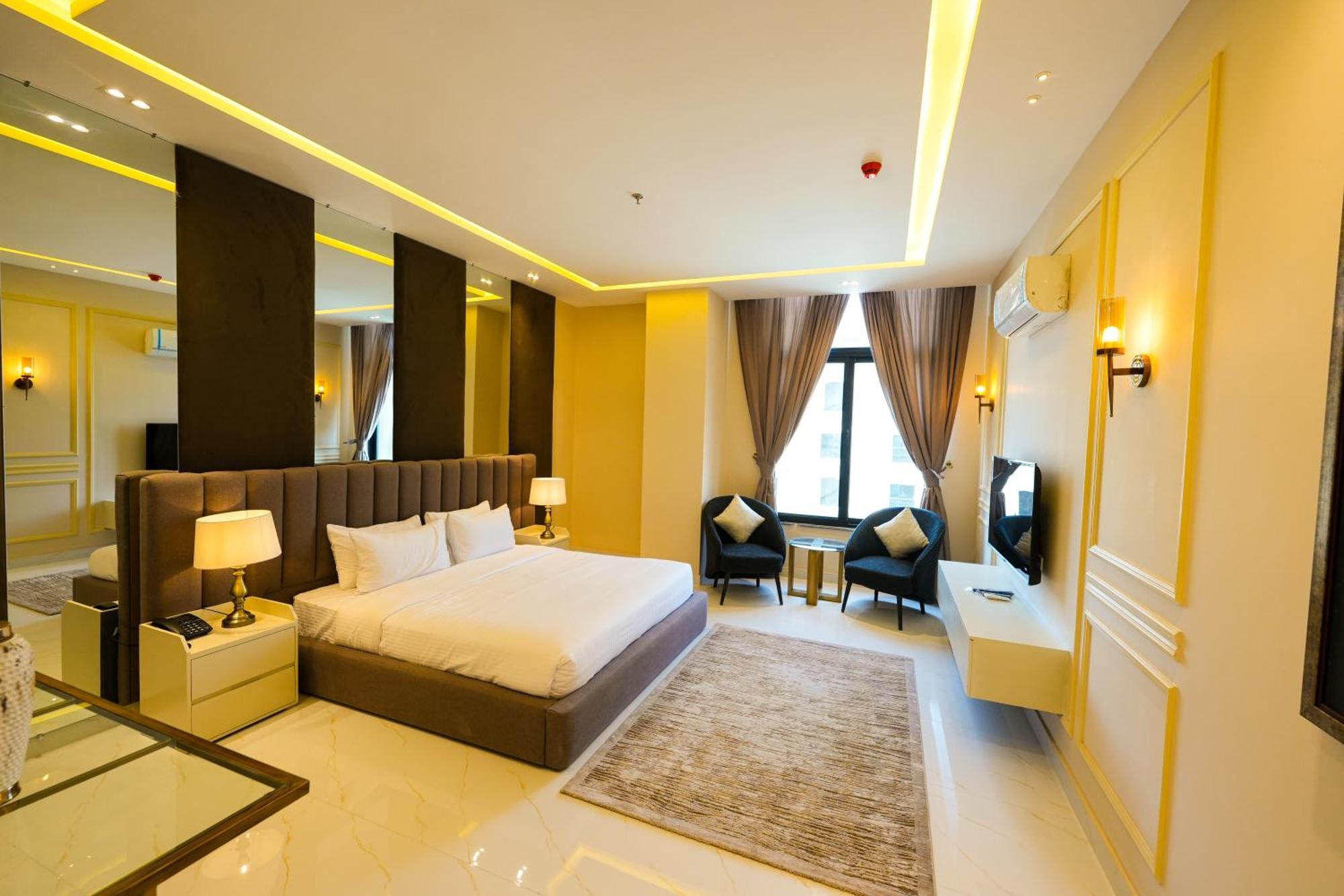 Pavilion Suites - Premium Aparthotel In Bahria Town Rawalpindi Exteriör bild