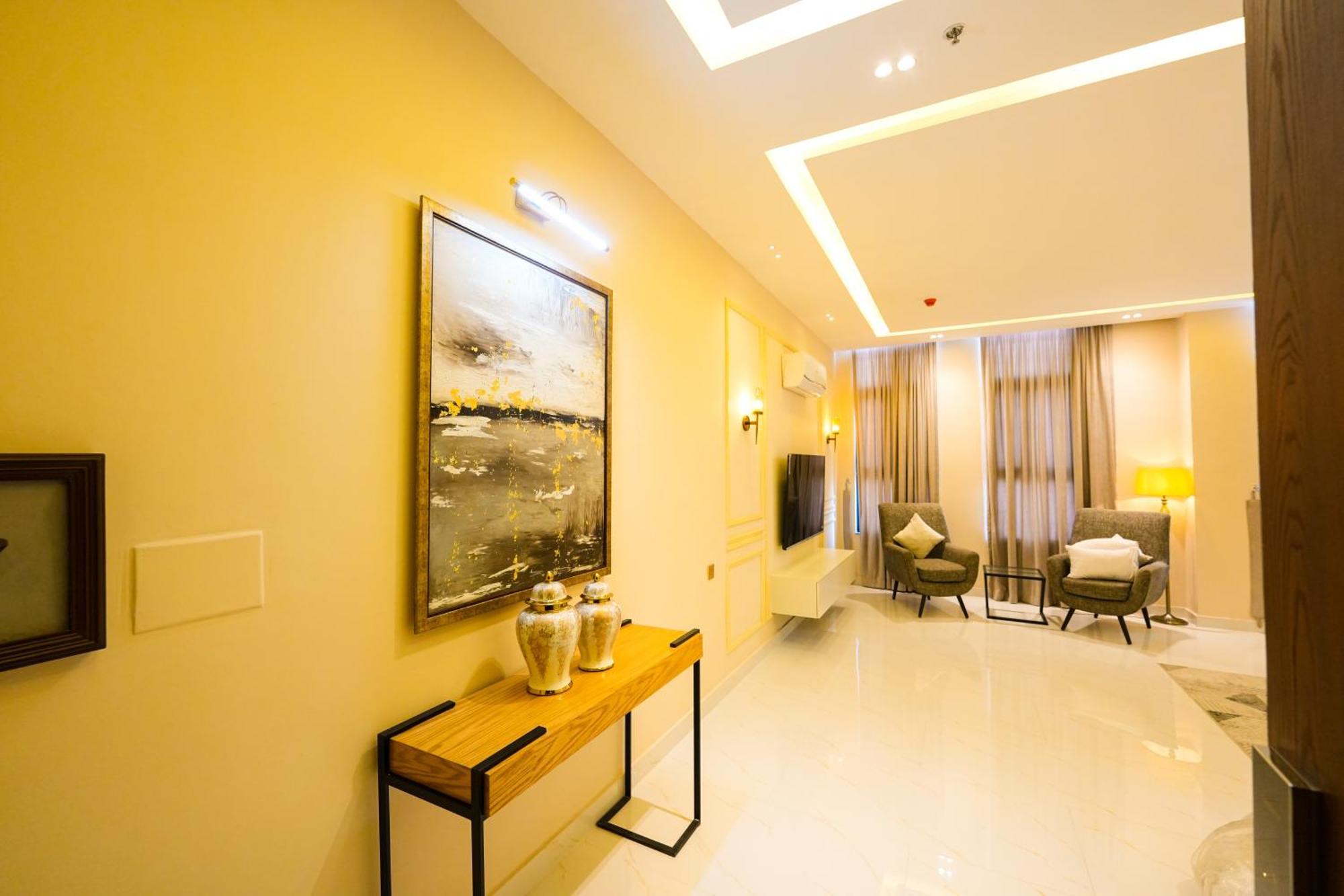 Pavilion Suites - Premium Aparthotel In Bahria Town Rawalpindi Exteriör bild