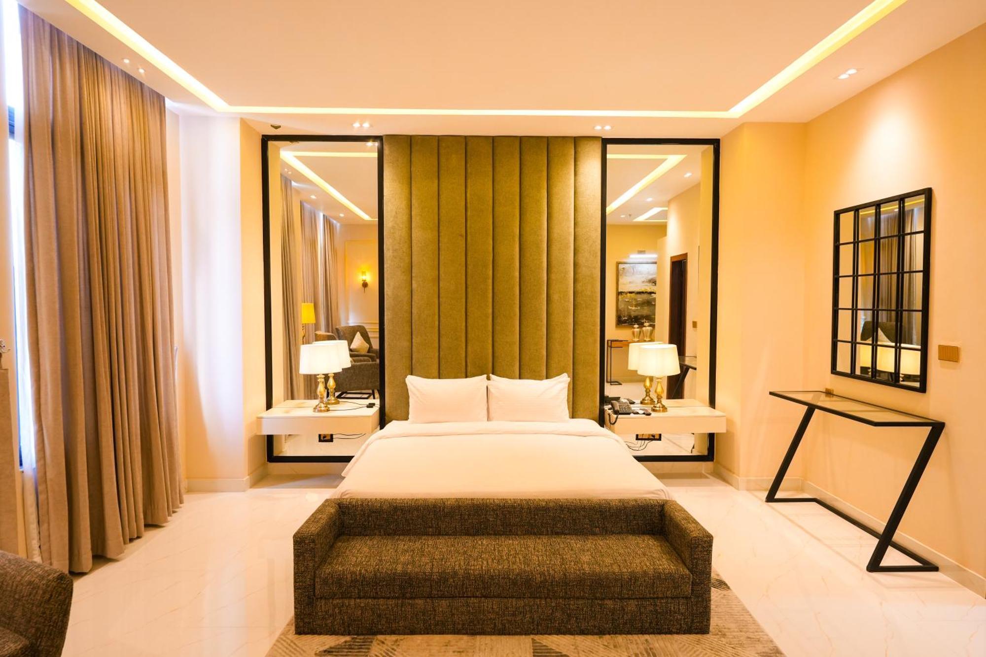 Pavilion Suites - Premium Aparthotel In Bahria Town Rawalpindi Exteriör bild